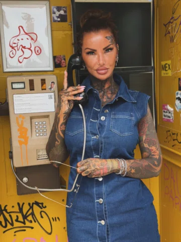 Press ▶️
•
•
•
#life #fashion #nicilisches #tattoo #ink