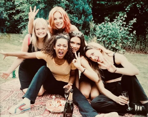 Happy birthday Wannabe, 30 years! Love you all 💕 thank you!