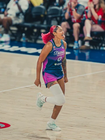 7️⃣ in a row for the Stics! 🔥
shot/edited by: @papistew 

#MysticsWin #WinStrea