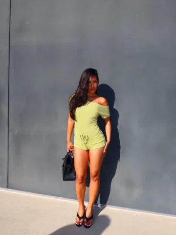And we are back baby. @fashionnova