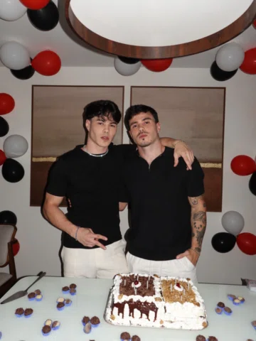 dia MAIS QUE ESPECIAL com pessoas MUITO ESPECIAIS! 🥹❤️ Amanhã fico mais velho, 