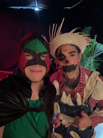 De los llamados más divertidos de las grabaciones 🎬 Fiesta de disfraces en casa