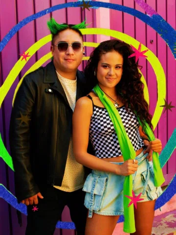 Romeo & Julieta ( Palos verdes version que sale mal) 💔🥺😭 
Ahora si me batearo