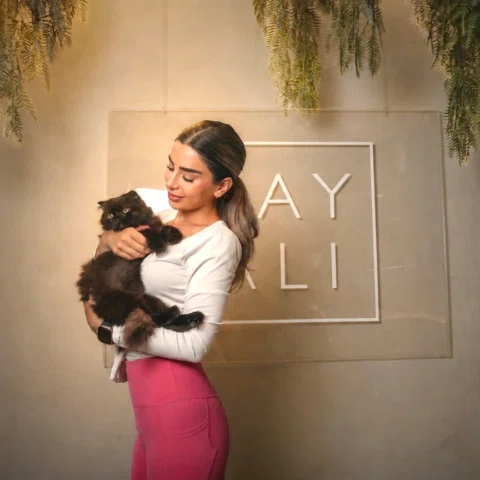 Today with @kayali @dubaistreetkittiesadoption @dubaistreetkitties @kayalicares 