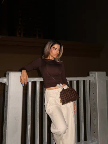 🤎 @thegivingmovement 🤎

Top⬆️Lona Sleeve Bardot Top XS
Button ⬇️29.5 inch Supe