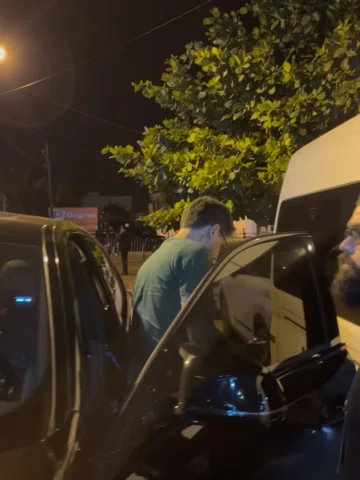 Ontem fizemos show em Itaberaí, coloquei 2 vídeos, o segundo é o de praxe, que é