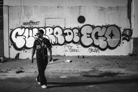 Guerra de Ego ft. @oruam, @tzdacoronel. Clipe disponível no canal da @mainstreet