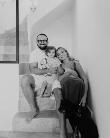1 mois que nous sommes devenus une famille de 4, que Gianvito est arrivé mais c’