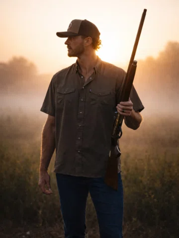 I shot this image of @thecowboygolfer for @hooeybrands late 2025 while in Texas.