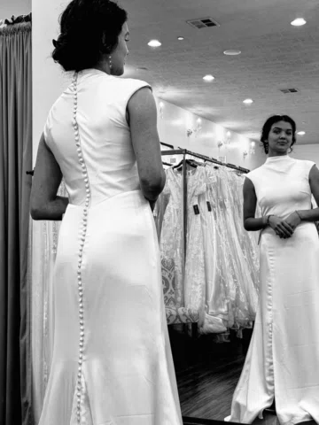 I can’t believe this is happening! @rykelbennett is so gorgeous and the DRESS sh