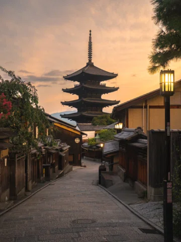 Golden hour in Higashiyama, where Kyoto’s timeless streets lead quietly toward t
