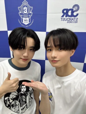 iiONDOのかつぐくん、りひとくん、そうじゅくんと写真撮ったよ
僕たちの新しいかわいい後輩ですみんなよろしくね
⁡
 #守本勝倶 くん
 #三戸琳仁 くん
 