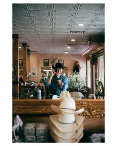 Join us for our next community get-together at Leica Galerie Vienna on Friday, M