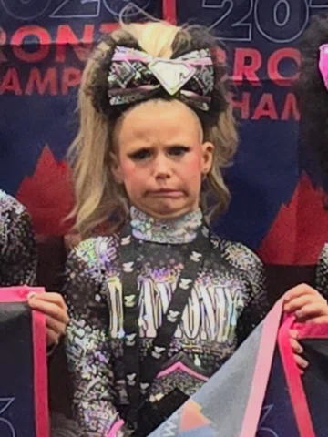 Girl thinks she’s hilarious lol let’s turn her into a meme 😂
