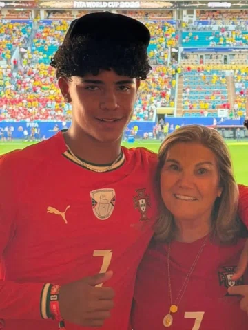 Cristiano Junior With His Grandmother ❤️.

@cristiano 

#cr7family #cristianojun