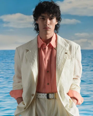 Congratulations to our discovery @jackson.roodman who landed @versace for his de