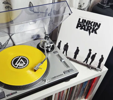 🔎 Linkin Park - Minutes To Midnight

2021 • Warner Records / Machine Shop Recor