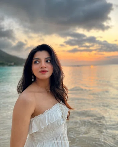 Hope this blesses your eyes👀🤍
@asheemavardaan

.
.
.
.
 
Asheema Vardaan’s jou