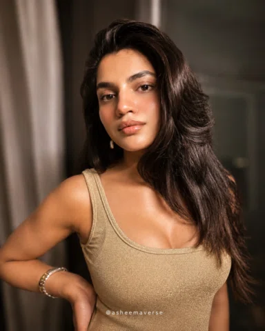 Just making your feed a little prettier today🤎✨
@asheemavardaan

.

.

Asheema 