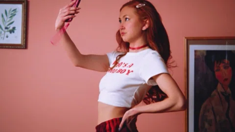 you should care i don’t care 😤

Modern Dance EP and video premiere // 8/14💕