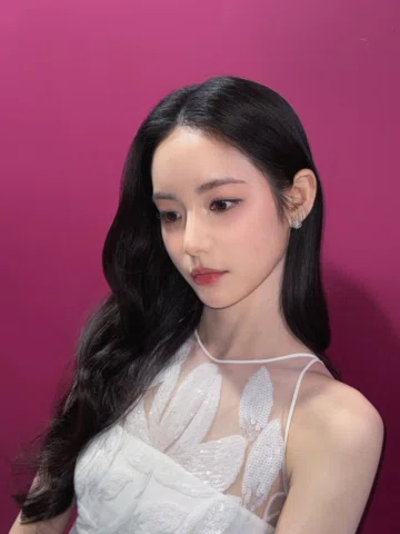 안녕하세요 홍수주입니다.
인스타에 이렇게 긴 글을 남기게 될지 몰랐는데, 예상치 못하기도 했고 공식석상에서 말주변이 없어서 이렇게 글이라도 남겨