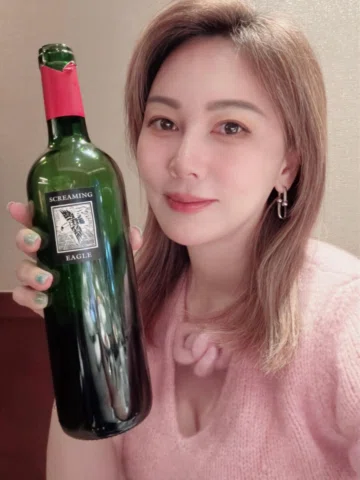 尖叫一下🍷Cheers~
Let’s scream together! 

#screamingeagle #redwine