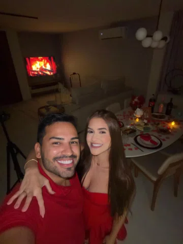 10 anos comemorando essa data juntos. ❤️
Minha eterna companheira 👩🏼‍🤝‍👨🏽