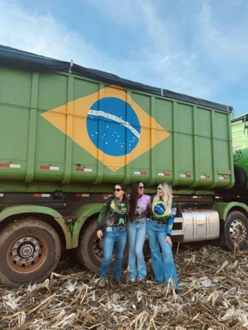 Aqui a mulherada é AGRO!!!!💚🇧🇷

Garanta sua camisa!!! Link na bio 👍🏼