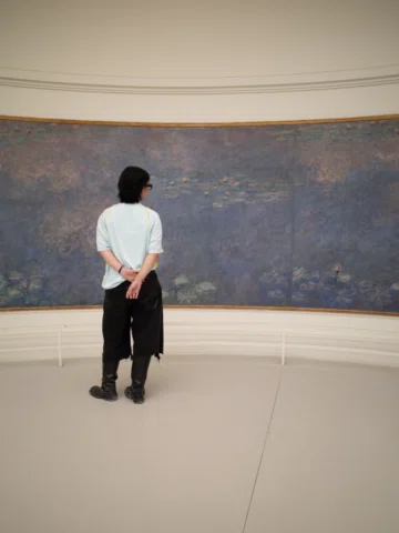 i <3 paris

1. monet in paris 2026
2. monet in nyc 2025 with anne
3. eepy dog
4.