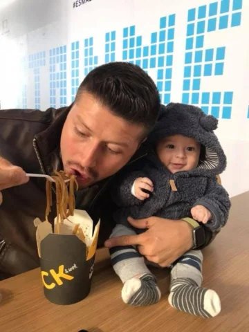 Feliz día al mejor papá Oso 🤎

He tenido la fortuna de verte crecer a lo largo 
