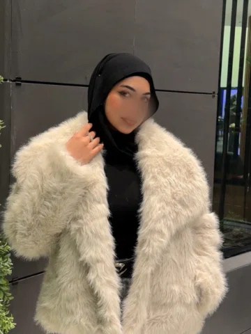 انغرموا ويايه بالاوتفت 🙈🤍.

الفروة من @savana_ar

. 
. 
. 
. 
. 
. 
. 
. 
. 
.