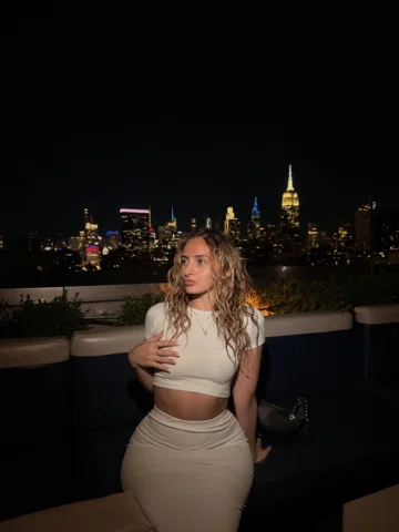 Viendo la ciudad de Nueva York montada en taxi 🚖