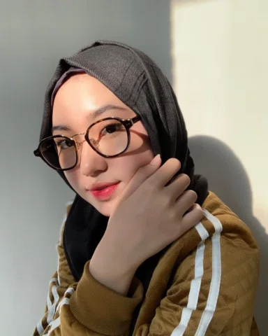 Wearing glasses from👓✨ @saturdays.lifestyle