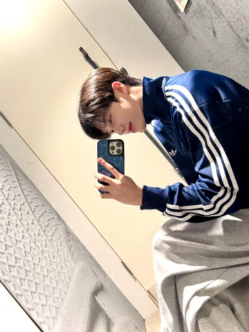 나랑 운동 갈 사람? #광고 

롯데백화점 강남점 7층 아디다스 매장이 확 바뀌어서 러닝부터 트레이닝 라인까지 싹 다 새로워졌더라고요!
지금 신