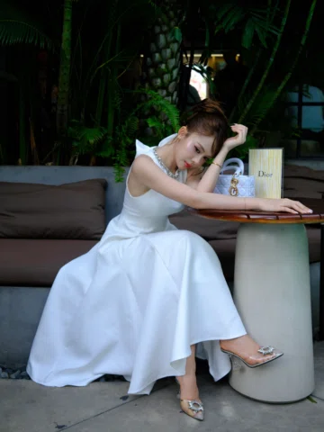 Dior Girl 
#dior