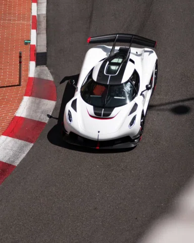 Egg hunting in Monaco 🥚🇲🇨 #HappyEaster 
.
.
.
.
#koenigsegg #jesko #hypercar 