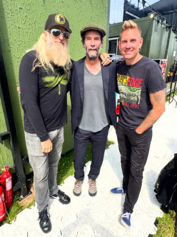 Brann wore a River’s Edge shirt and the universe sent Keanu. Manifestation is re
