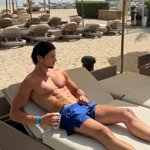 🌴 🏝️
