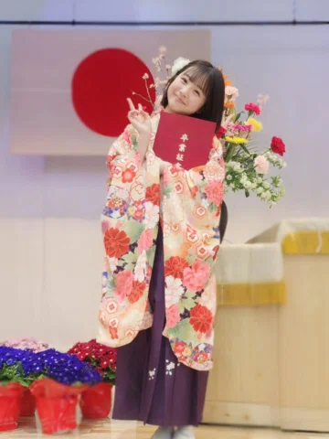 小学校を卒業しました🎓🌸

この6年間で身長は40cm伸びて
給食もたくさんおかわりできるようになりました

うまくいかないときや悩んだとき
何度も友達が助