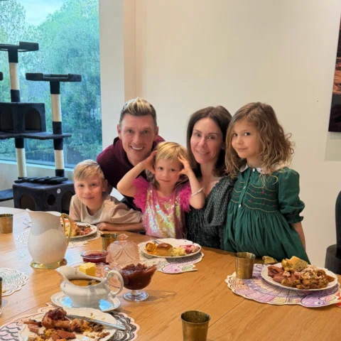 Happy Thanksgiving from our family to yours. 🙏🏻