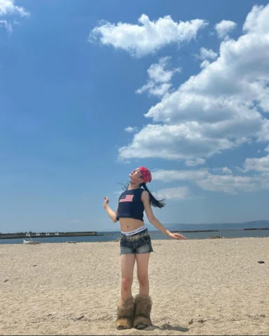 .
大好きな8月が終わっちゃいました😢
今年の夏も暑くて最高だった❤️‍🔥

夏の思い出たーくさんあるけど
その中でも特に心に残ってるのは、
「Boys b