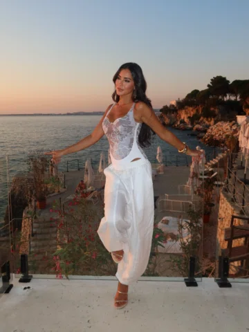 Discovering this hidden gem @marinabayresort_casino 🇦🇱
Looks by @thestoreregio
