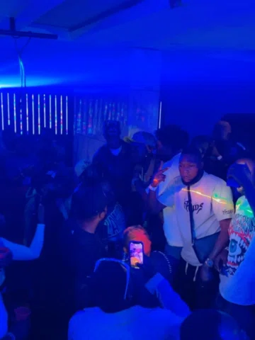 @portablebaeby CEO Zehnation performing live at club BC akesan with @topeloaded0