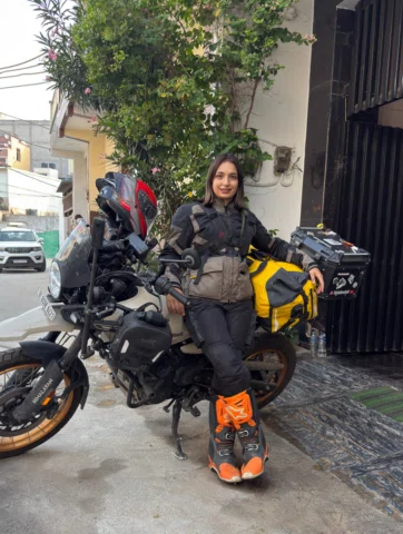 Solo Adventure: Delhi to Zanskar. 🏍️🏔️

We all have that one dream we keep say