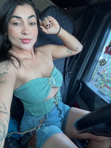 Carregamento e oque liga 🔥
#caminhao #mulheres #chofer #carregamento