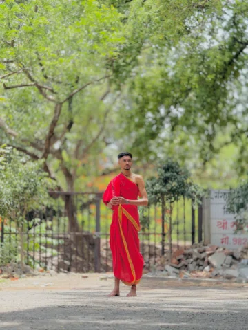 रुंदावण चल सखी कृष्णा के पैरो मै..!!🤍🦚
..
..
..
..
..
..
..
#ganu_kale_17 #vir