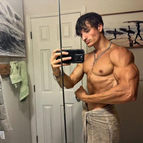 2026 is the year of growth. Really want to work on bringing up my chest my back 