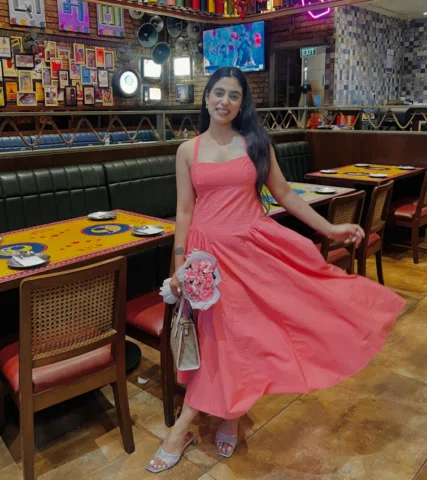 Celebrated myself on my birthday 💕 
#samridhisharma#samsquad#birthday
Dress : @