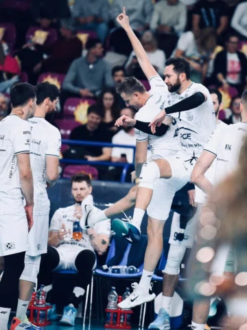PlusLiga has started!! 
Game 2 tomorrow ! 💪🏼🔥🤩
@pge.projekt.warszawa 

📸: @