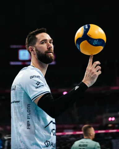 Head up and keep on going!! 2026 is just starting 🤩
📸: @qrzyhoo